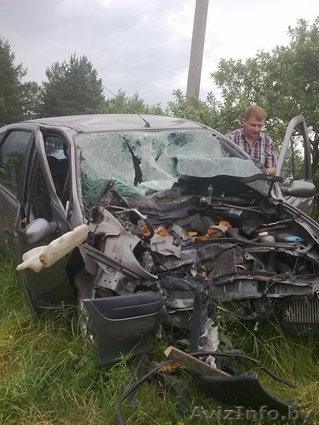 машина битая рено меган сценик - Изображение #2, Объявление #327563